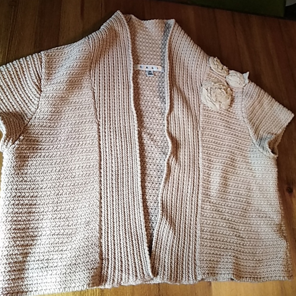 Cabi med tan linen shrug